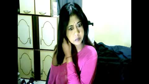 indianpleasures21 online show from June 9, 4:57 am