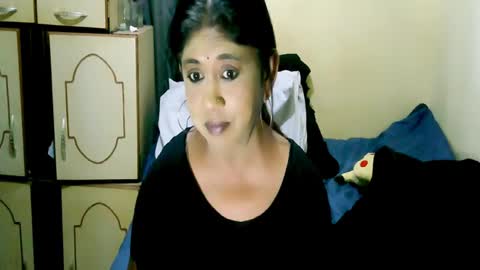 indianpleasures21 online show from July 2, 6:30 am