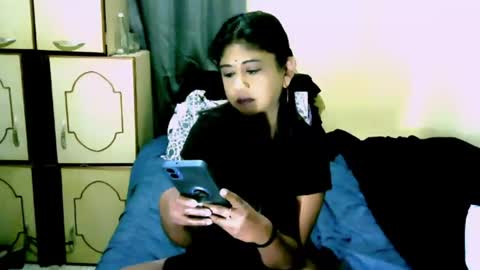 indianpleasures21 online show from July 30, 5:17 am