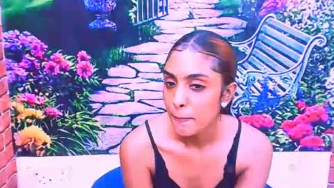 Snapshot of indianpretty1 chatting on November 16, 8:31 am indianpretty1 online show from November 16, 8:31 am