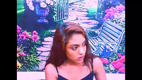 Snapshot of indianpretty1 chatting on November 18, 5:23 am indianpretty1 online show from November 18, 5:23 am