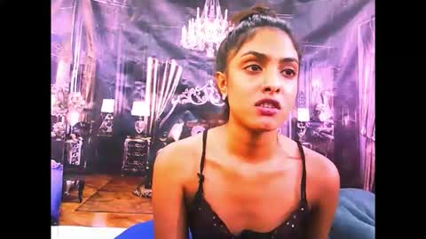 Snapshot of indianpretty1 chatting on November 28, 7:44 am indianpretty1 online show from November 28, 7:44 am