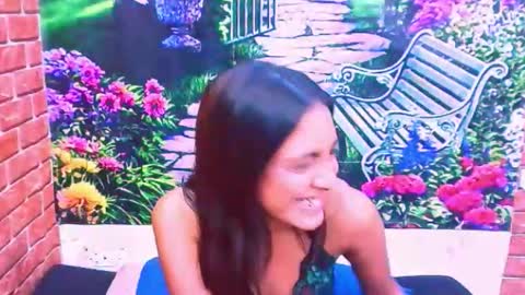 Snapshot of indianpretty1 chatting on December 2, 9:47 am indianpretty1 online show from December 2, 9:47 am