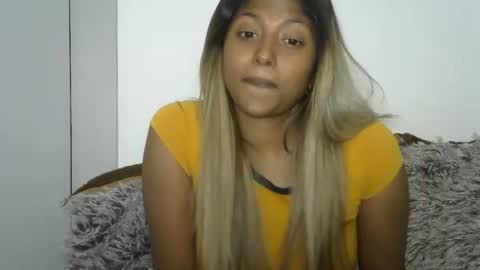 indianqtpie6 online show from September 29, 6:35 pm