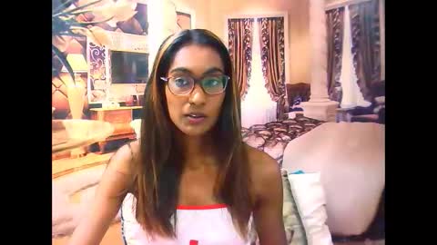 Snapshot of indianrebel4u2luv chatting on October 9, 7:06 am indianrebel4u2luv online show from October 9, 7:06 am