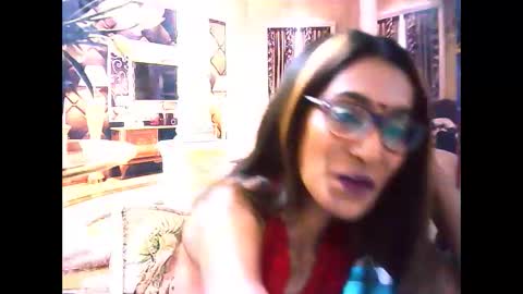 Snapshot of indianrebel4u2luv chatting on October 24, 5:48 am indianrebel4u2luv online show from October 24, 5:48 am