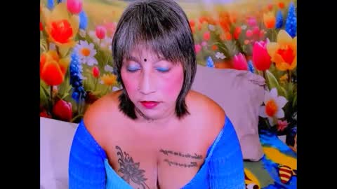 indianroxy27 online show from March 4, 6:41 am