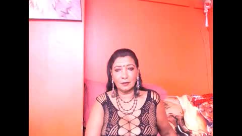 Snapshot of indiansarika65 chatting on March 1, 3:47 pm indiansarika65 online show from March 1, 3:47 pm