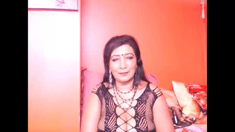 Snapshot of indiansarika65 chatting on March 13, 4:02 pm indiansarika65 online show from March 13, 4:02 pm