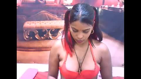 indiansexyass4u2luv online show from January 26, 6:48 pm
