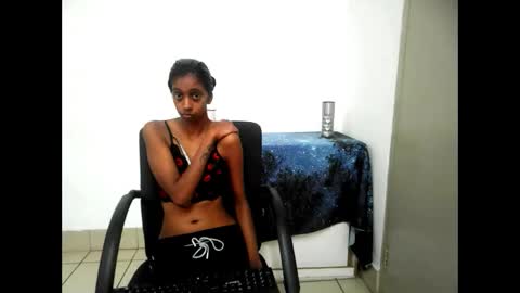 indiansexybtx online show from May 27, 7:27 am