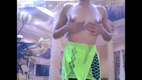 indiansexybutt4u2luv online show from February 18, 7:04 am