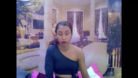 indiansexybutt4u2luv online show from March 8, 6:17 am