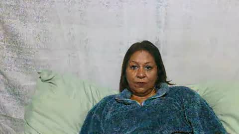 Snapshot of indiansexymilf chatting on June 10, 5:18 am candice online show from June 10, 5:18 am
