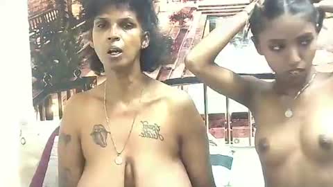 indiansexyslender4u2luv online show from January 8, 12:47 pm