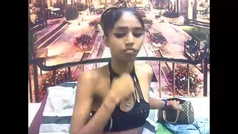 indiansexyslender4u2luv online show from January 28, 6:16 am