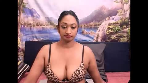 indianspice4u69 online show from December 14, 2:11 pm