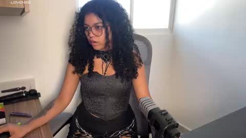 Indicasatan online show from January 22, 8:28 pm