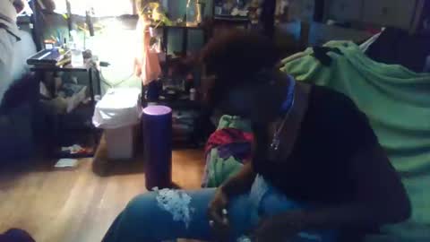 Snapshot of indigo_scorpio chatting on September 25, 6:06 am indigo_scorpio online show from September 25, 6:06 am