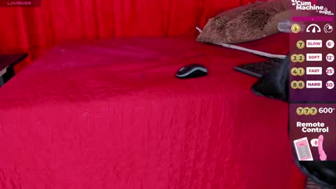 Indi  online show from February 6, 10:10 pm