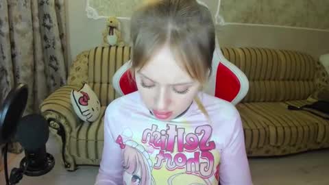 Indy Kally online show from December 7, 7:32 pm