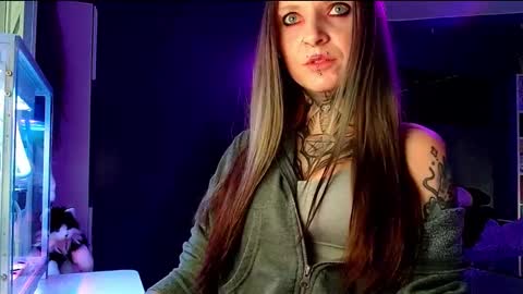 InesDesire online show from December 19, 11:18 am