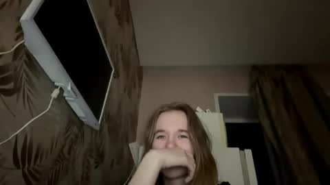 Snapshot of inespacheco chatting on March 24, 8:03 pm Sofia online show from March 24, 8:03 pm