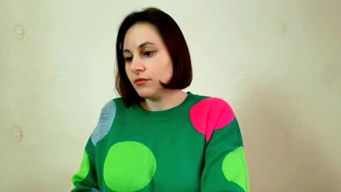 Snapshot of inessa_beauty chatting on March 17, 9:56 am Inessa online show from March 17, 9:56 am