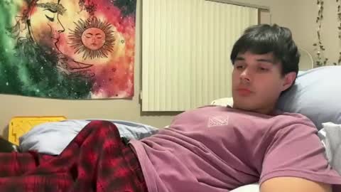 Snapshot of infamouslucas chatting on December 17, 4:12 am Lucas online show from December 17, 4:12 am