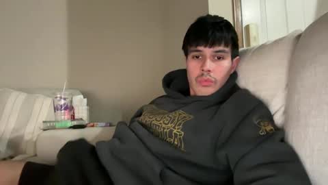 Snapshot of infamouslucas chatting on January 6, 3:53 am Lucas online show from January 6, 3:53 am