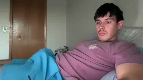 Snapshot of infamouslucas chatting on January 7, 10:41 pm Lucas online show from January 7, 10:41 pm