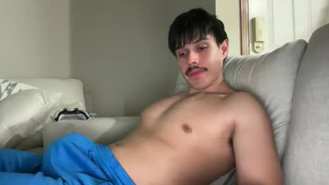 Snapshot of infamouslucas chatting on January 25, 6:01 am Lucas online show from January 25, 6:01 am