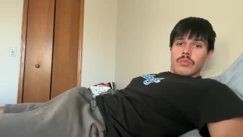 Snapshot of infamouslucas chatting on January 25, 9:57 pm Lucas online show from January 25, 9:57 pm