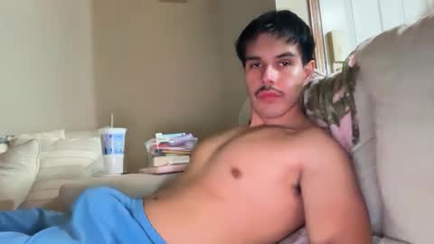 Snapshot of infamouslucas chatting on September 28, 7:03 am Lucas online show from September 28, 7:03 am