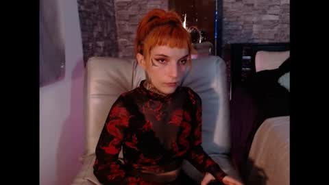 MOLLY online show from February 5, 3:55 am