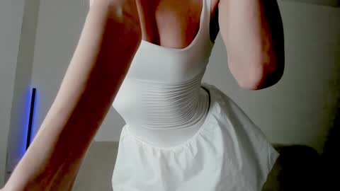 Snapshot of infinite_reality chatting on October 20, 9:15 pm Sabi online show from October 20, 9:15 pm