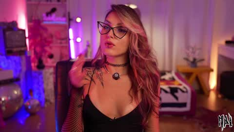 MAL ---  online show from October 12, 11:26 pm