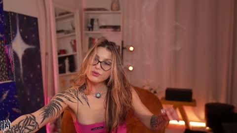 MAL ---  online show from March 26, 11:43 pm