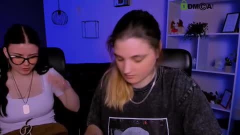 Snapshot of inga_gree chatting on December 21, 9:49 am inga_gree online show from December 21, 9:49 am