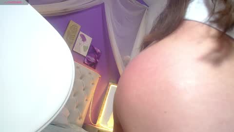 Ingrid petite online show from December 12, 1:53 am