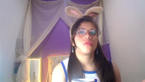 Ingrid petite online show from December 18, 11:30 pm