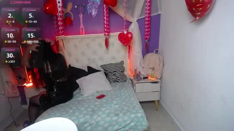 Ingrid petite online show from February 14, 11:42 pm
