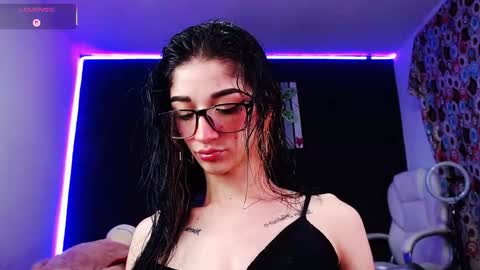 Snapshot of ingrid_zese chatting on November 3, 7:48 pm Ingrid Zese online show from November 3, 7:48 pm