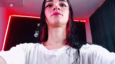 Snapshot of ingrid_zese chatting on December 14, 7:29 pm Ingrid Zese online show from December 14, 7:29 pm