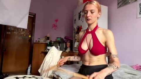 Snapshot of ingridmayer chatting on May 31, 2:35 pm ingridmayer online show from May 31, 2:35 pm