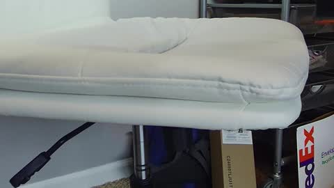 Hanging Out online show from December 14, 7:57 pm