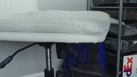 Hanging Out online show from March 1, 8:53 pm