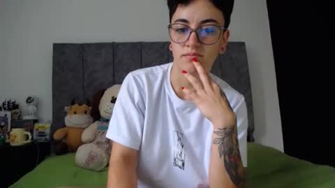 Snapshot of inkedgoddess58 chatting on June 25, 1:37 pm lyan onlyfans n linda online show from June 25, 1:37 pm