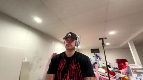 Snapshot of inkedwarfare chatting on October 30, 2:57 am inkedwarfare online show from October 30, 2:57 am