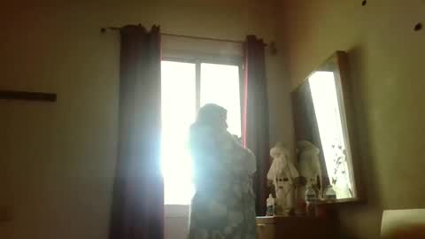 inna46_ online show from December 22, 11:51 am